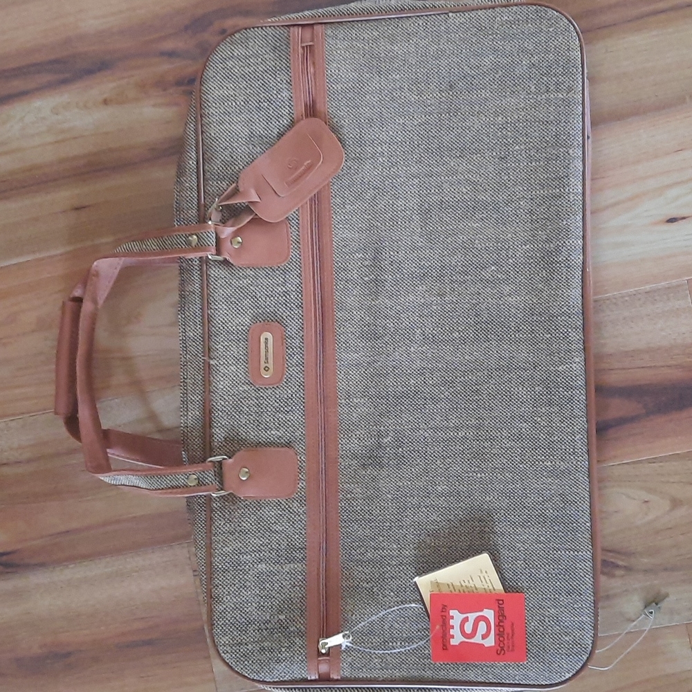 NWT Vintage Tweed Samsonite Overnight Bag with Original Tags